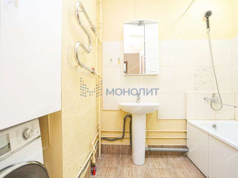 трёхкомнатная квартира на Окской улице дом 1