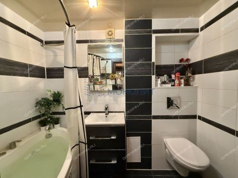 3-komnatnaya-ul-respublikanskaya-d-33 фото