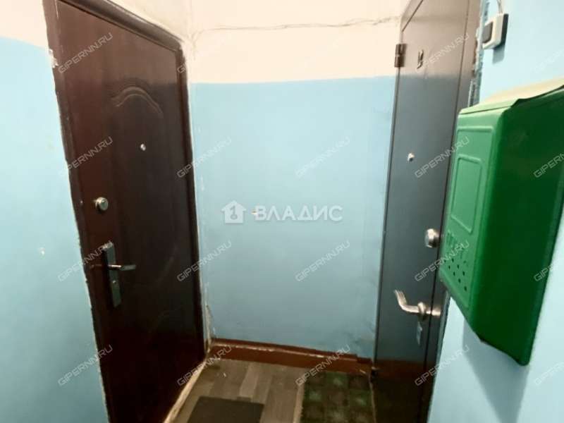 двухкомнатная квартира на улице Народная Стройка дом 4