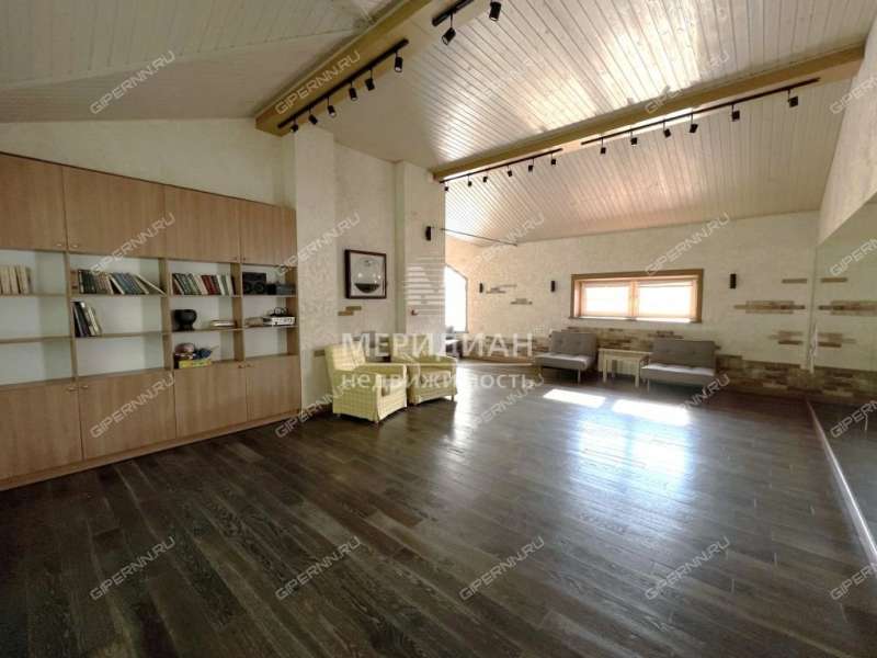 здание под коммерческую недвижимость на Альпийская село Шава