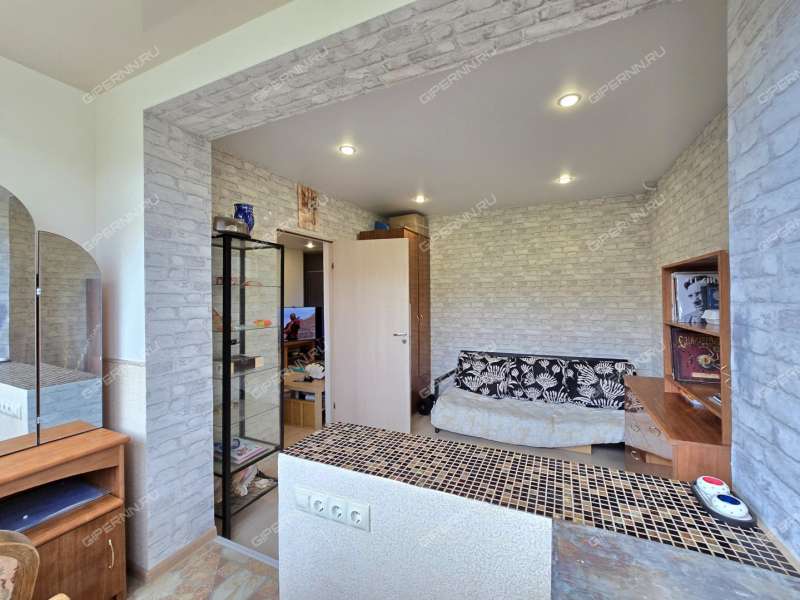 трёхкомнатная квартира на улице Володарского дом 7