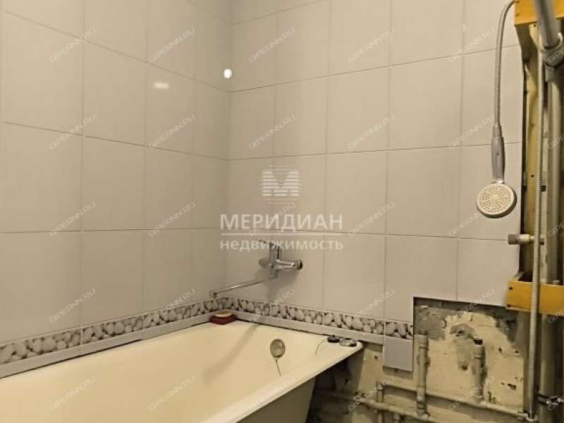 двухкомнатная квартира на Большевистской улице дом 5