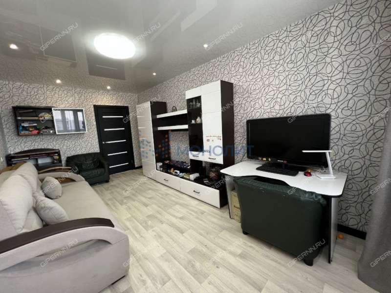 трёхкомнатная квартира на улице Сергея Акимова дом 22