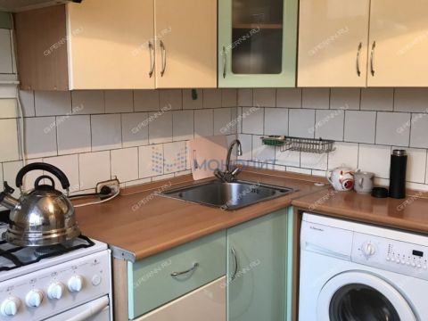 2-komnatnaya-ul-melnikova-pecherskogo-d-9 фото