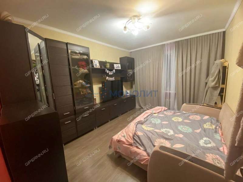 трёхкомнатная квартира на улице Маршала Голованова дом 5