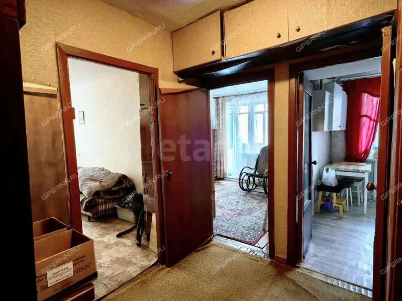 двухкомнатная квартира на улице Невзоровых дом 111