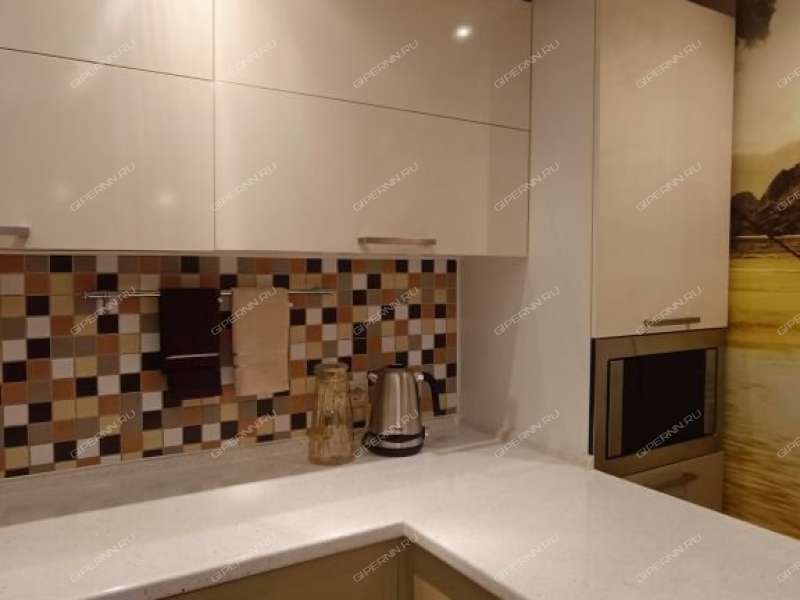 двухкомнатная квартира на Ошарской улице дом 98