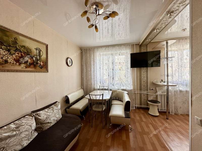 трёхкомнатная квартира на Театральной улице дом 10 город Кстово