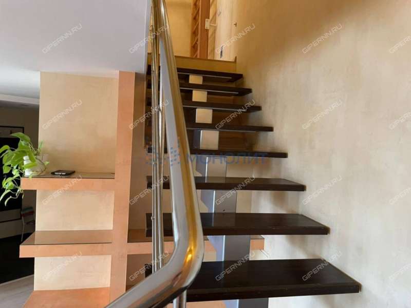 четырёхкомнатная квартира на улице Родионова дом 197 к1