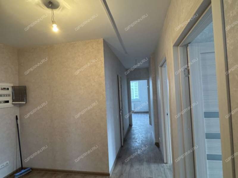 четырёхкомнатная квартира на улице Романтиков дом 13