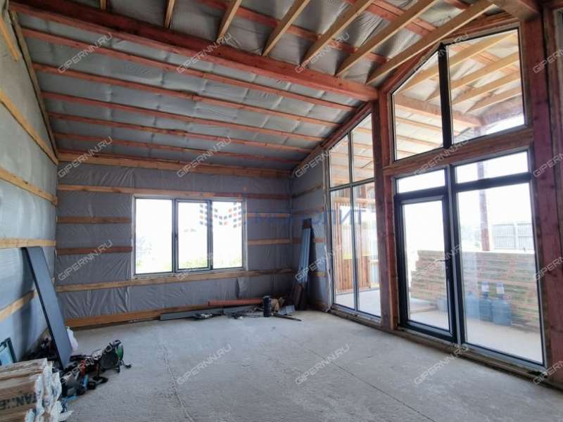 дом на улице Счастливая село Елховка