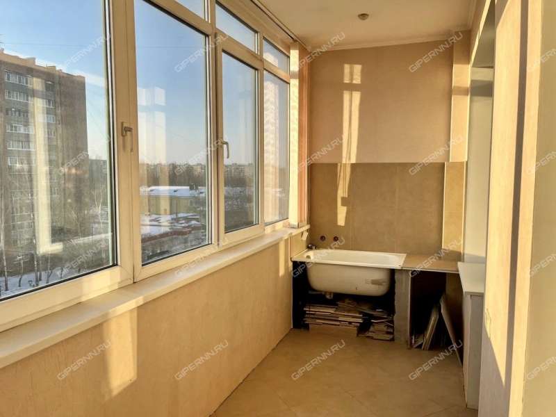 пятикомнатная квартира на улице Коминтерна дом 139