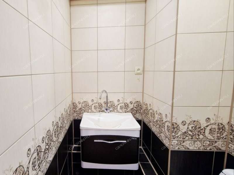 трёхкомнатная квартира на улице Зайцева дом 17