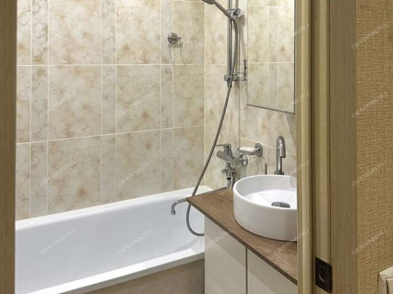 четырёхкомнатная квартира на Мончегорской улице дом 18 к2