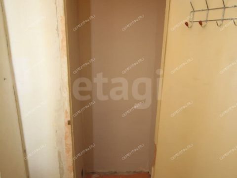 1-komnatnaya-ul-sergeya-akimova-d-2 фото