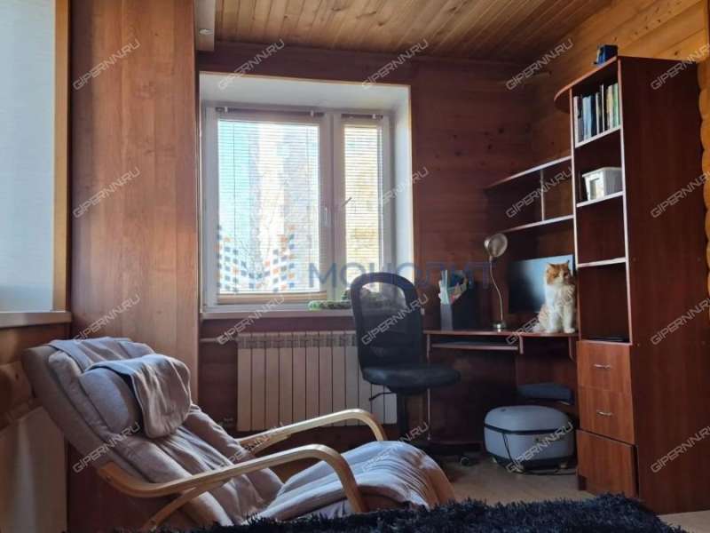 трёхкомнатная квартира на Вятской улице дом 3