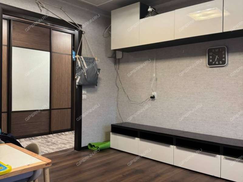 трёхкомнатная квартира на Школьной улице дом 54 посёлок Ждановский