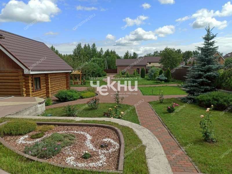 дом на Калухина село Великий Враг