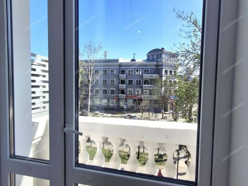 четырёхкомнатная квартира на улице Коминтерна дом 168