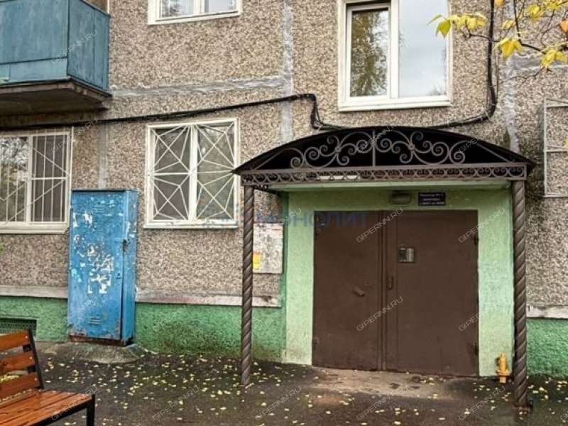 двухкомнатная квартира на улице Красных Зорь дом 6