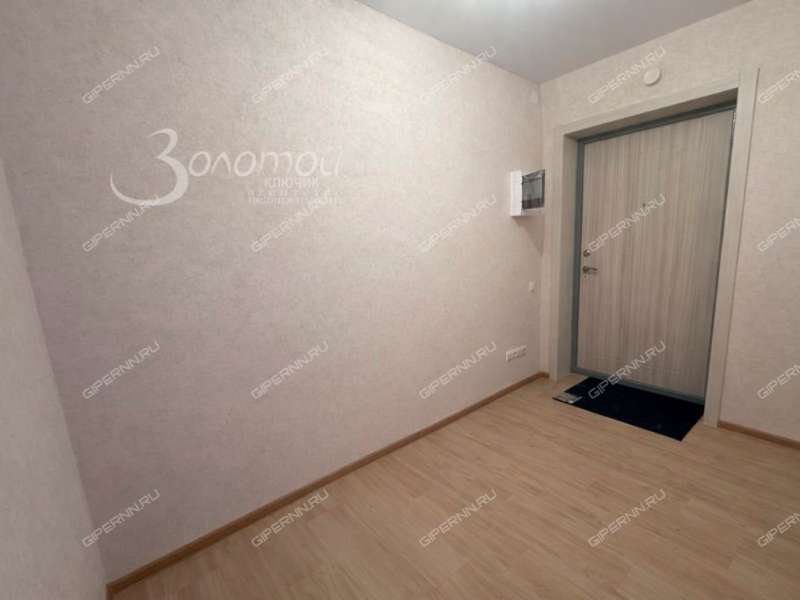 трёхкомнатная квартира на проспекте Героев Донбасса дом 12