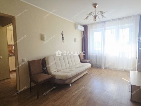 1-komnatnaya-ul-sergeya-esenina-d-38 фото