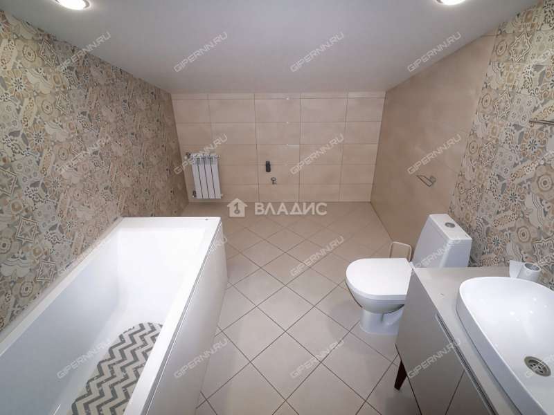 дом на улице Цветочная коттеджный поселок Каменки