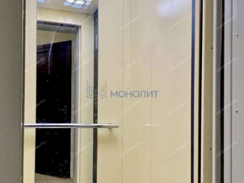 двухкомнатная квартира на улице Надежды Сусловой дом 20