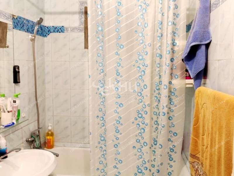 двухкомнатная квартира на улице Октябрьской Революции дом 18