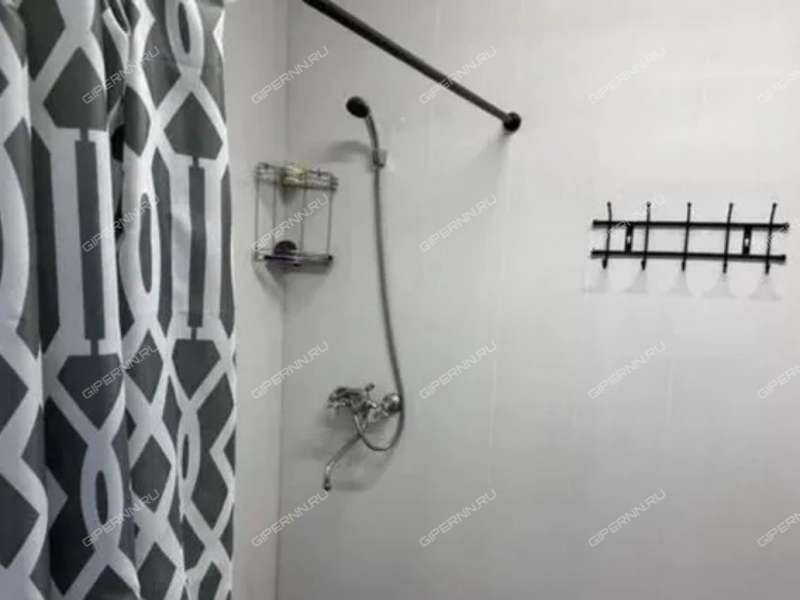 здание под склад, производственную площадь на Садовой улице рабочий посёлок Первое Мая