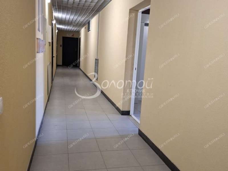 трёхкомнатная квартира на Деловой улице дом 22