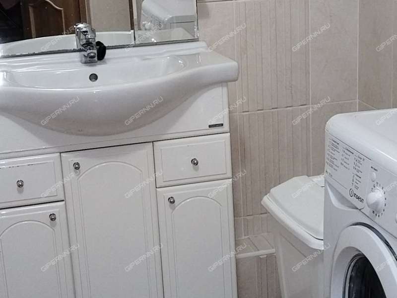 четырёхкомнатная квартира на улице Генкиной дом 61