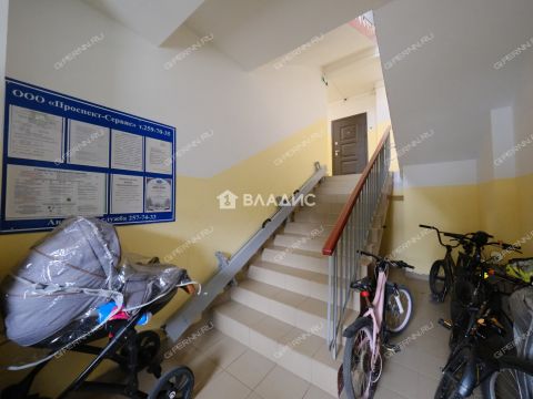 4-komnatnaya-sh-yuzhnoe-d-38a фото