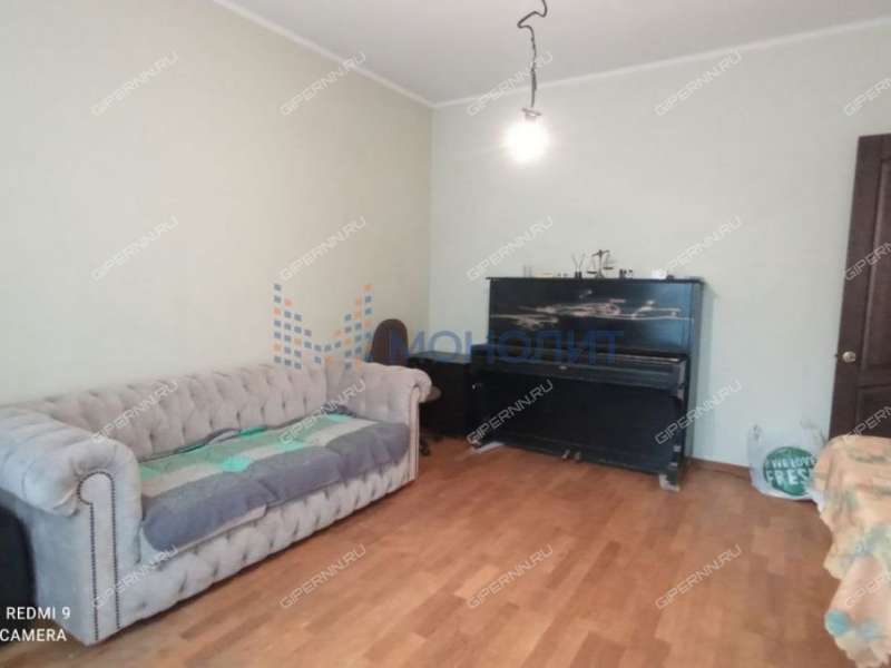 1/2 дома в слободе Верхнепечёрская