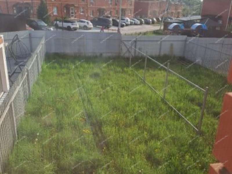 трёхкомнатная квартира на улице Славянская дом 35 посёлок Ждановский