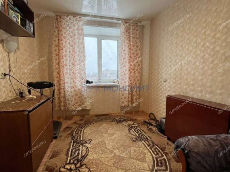 четырёхкомнатная квартира на Молодёжной улице дом 6/38 город Дзержинск