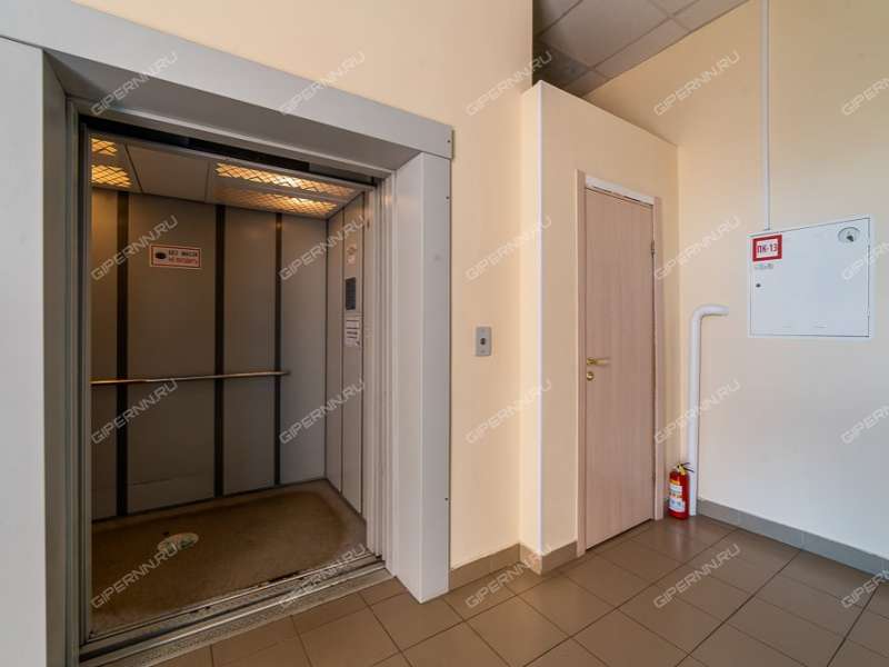 здание под офис на улице Маршала Казакова