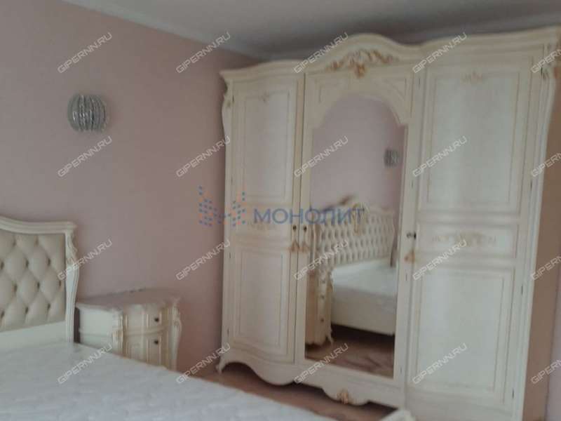 трёхкомнатная квартира на проспекте Гагарина дом 107