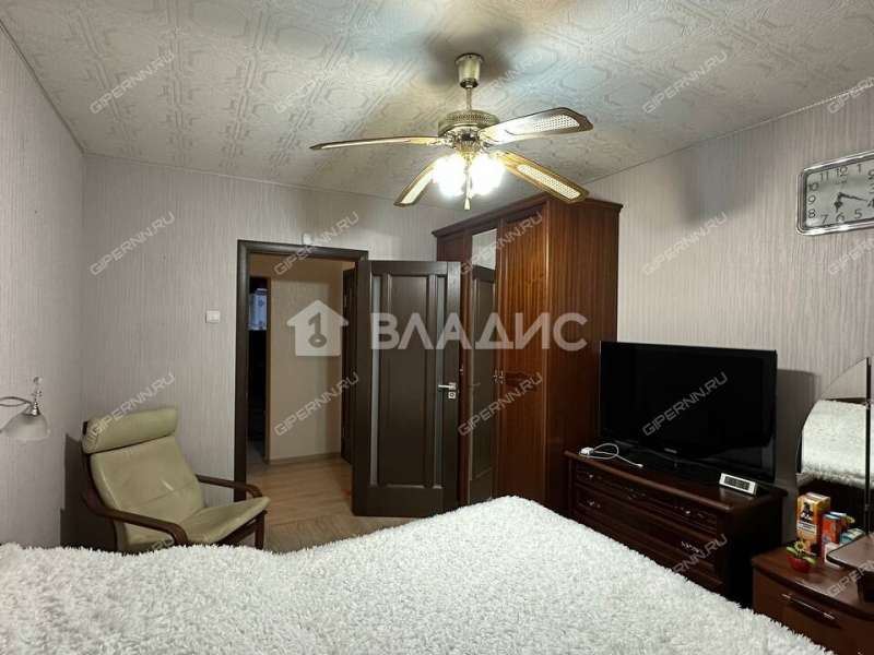 трёхкомнатная квартира на улице Старых Производственников дом 20