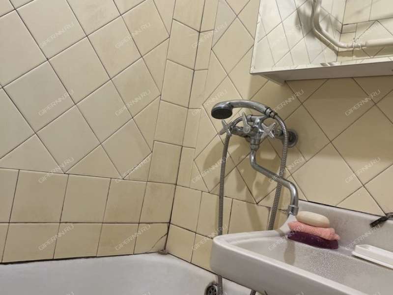 трёхкомнатная квартира на улице Коминтерна дом 181