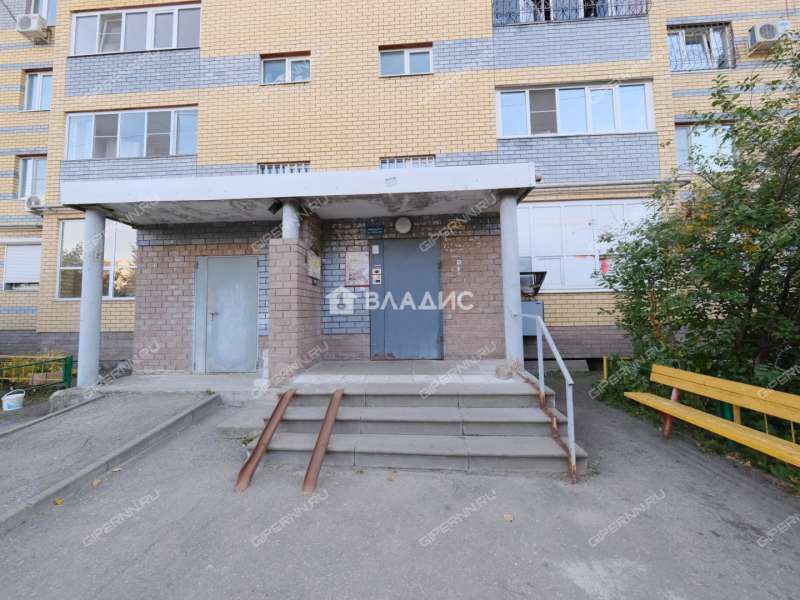 однокомнатная квартира на улице Сергея Есенина дом 41