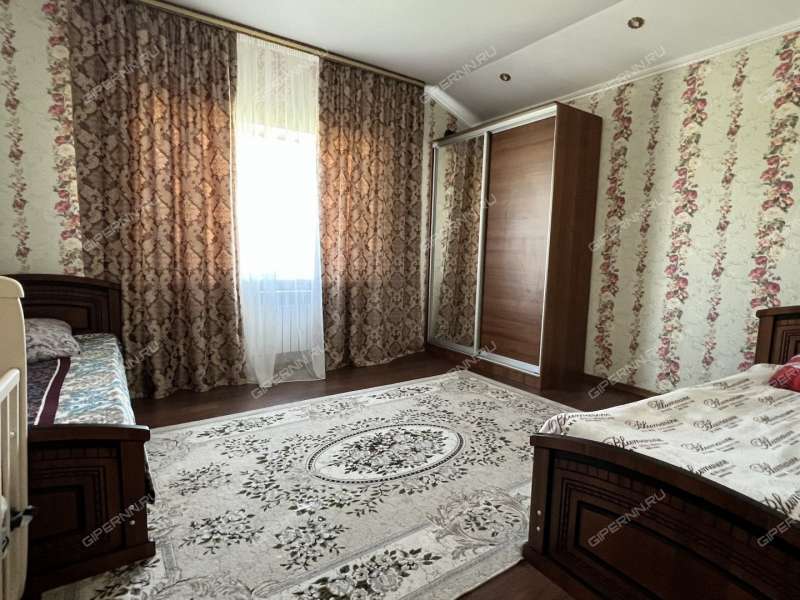 дом на улице Околица деревня Бурцево