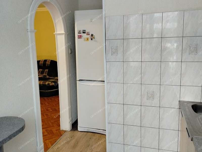 трёхкомнатная квартира на улице Гвардейцев дом 16