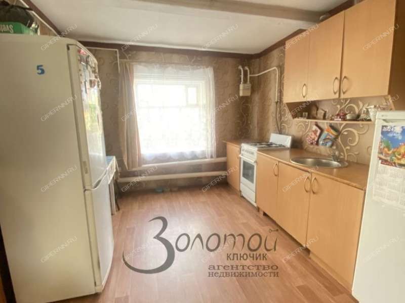 дом на Рождественская село Рождествено