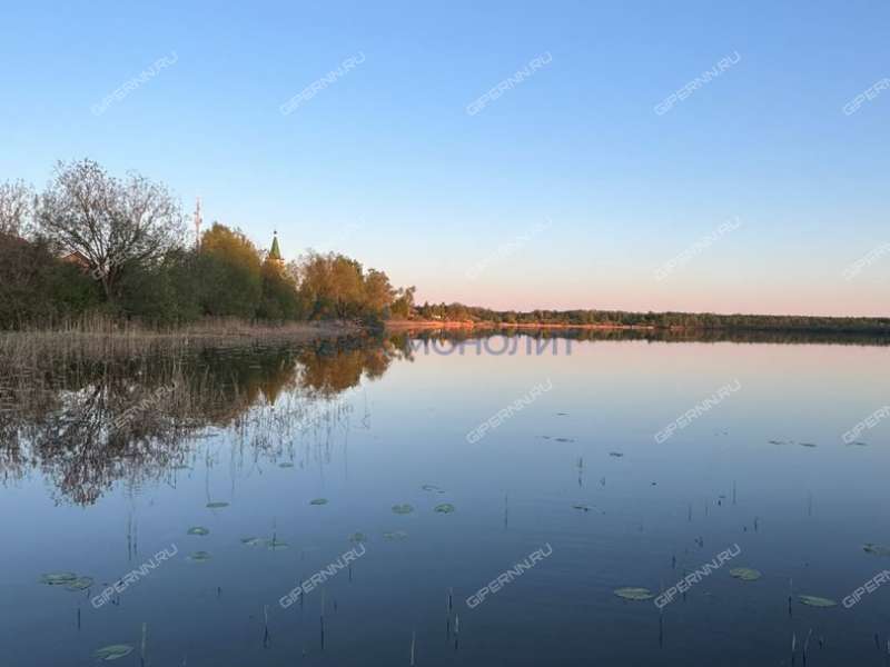 дом на улице Приозёрная село Нестиары