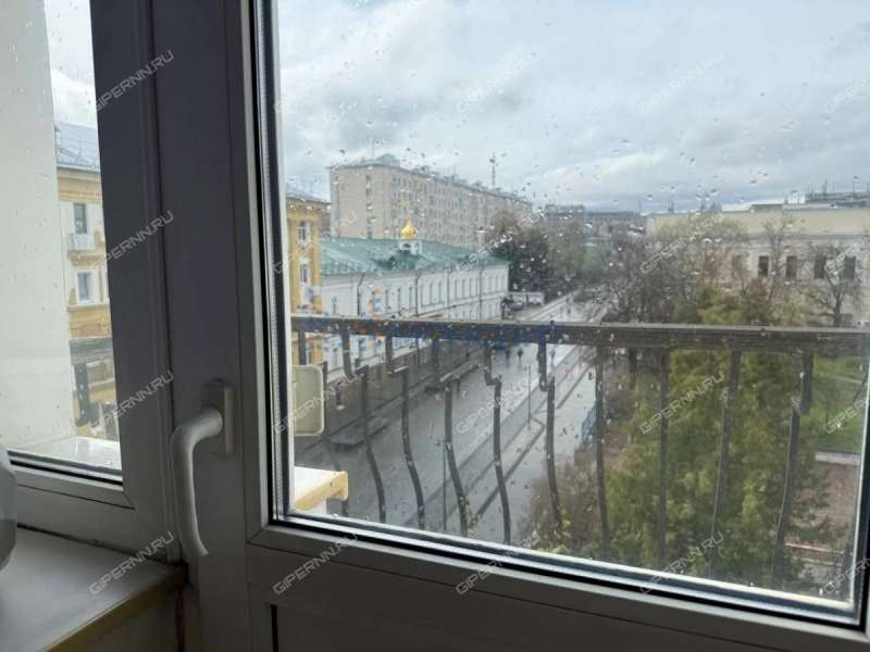 трёхкомнатная квартира на Большой Покровской улице дом 35а
