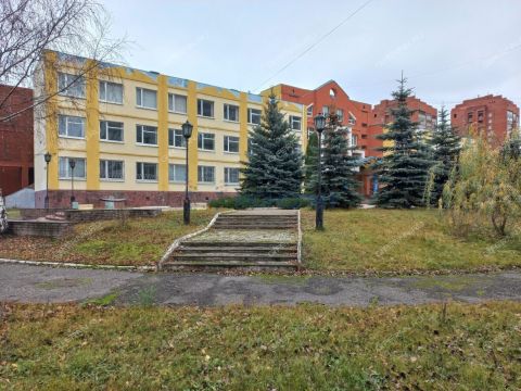 3-komnatnaya-ul-strokina-d-5 фото