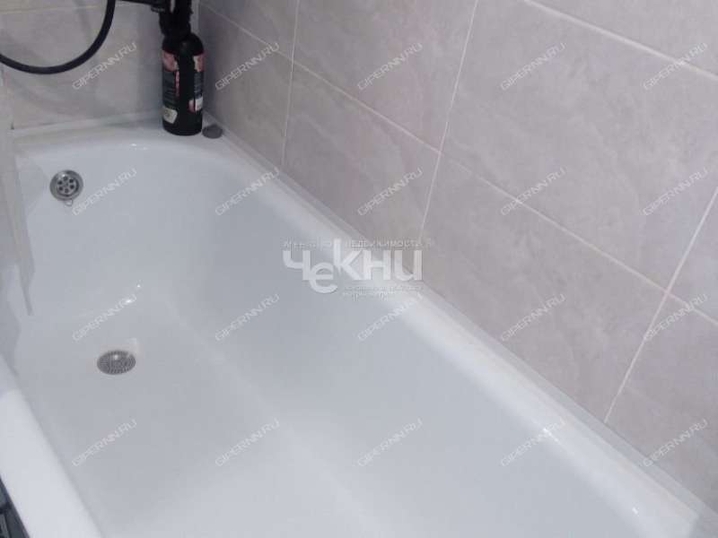 комната в доме 3 на улице Героя Советского Союза Усилова