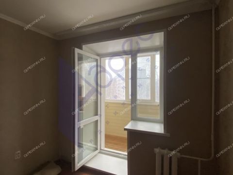 3-komnatnaya-ul-strokina-d-14 фото