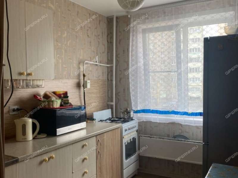 трёхкомнатная квартира в Центральном микрорайоне дом 18 город Выкса